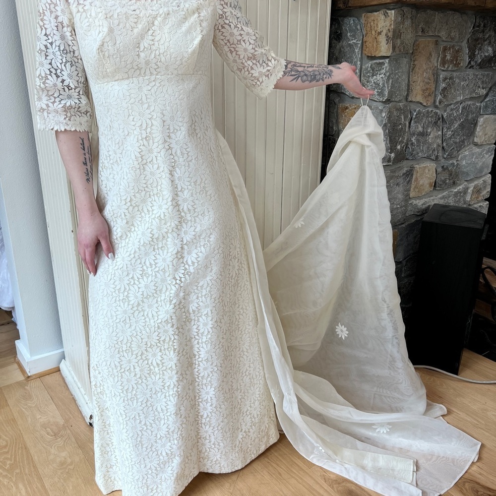 Adeline of California 60’s Bridgerton Regency Vintage lace Wedding Dress & train - Picture 2 of 9
